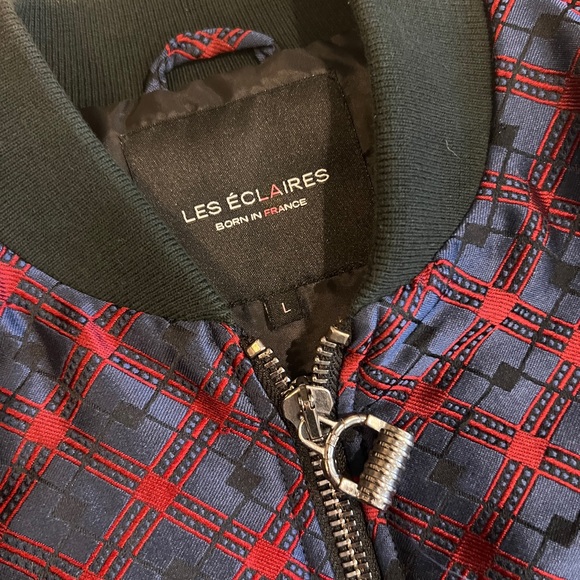 Les Eclaire's Blue and Red Bomber QuiltedJacket with Geometric Pattern - Picture 2 of 6